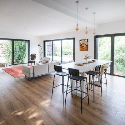 Villa-contemporanea-luminosa-AluK